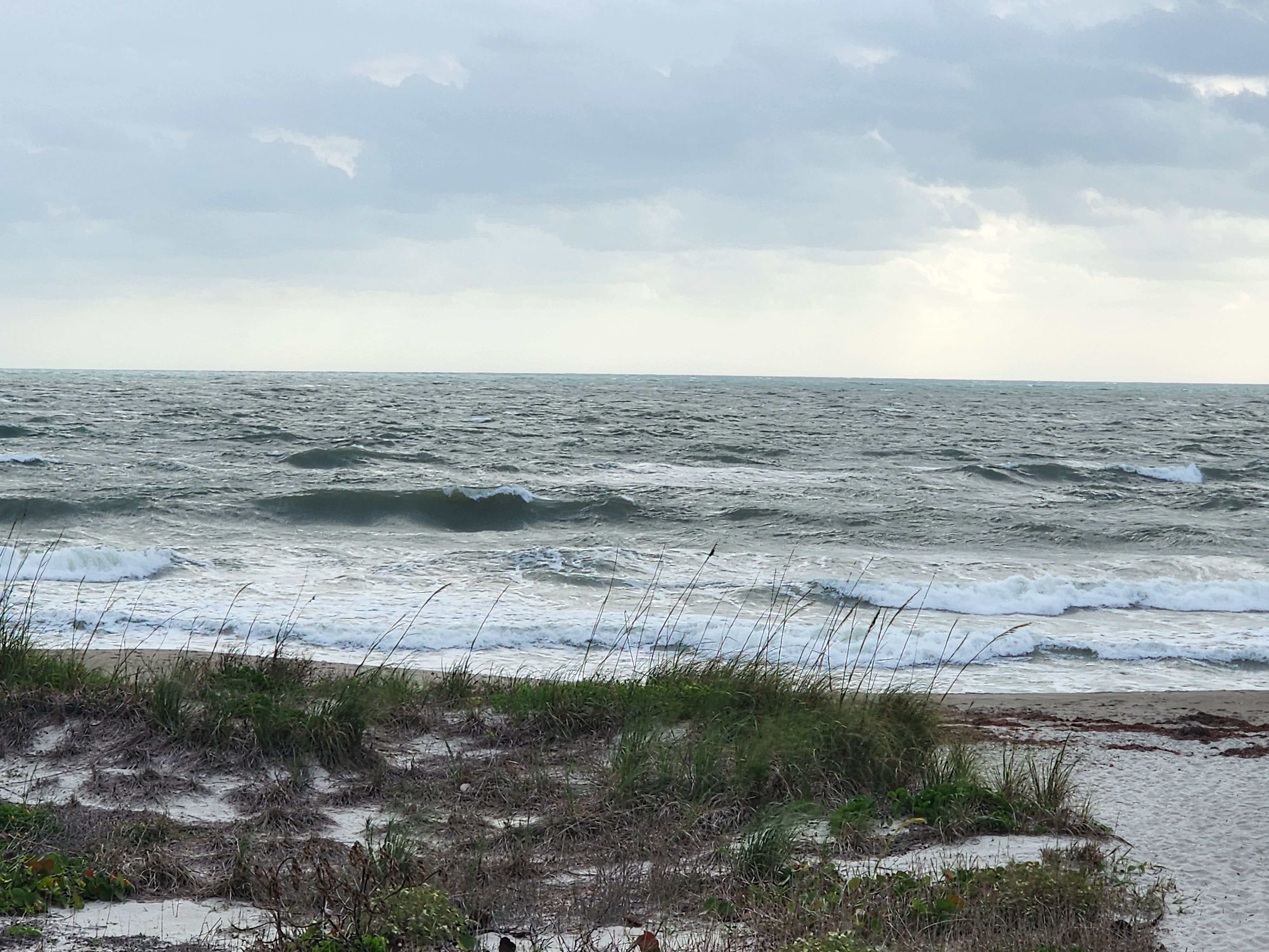 Cocoa Beach surf conditions at Picnic Tables — 2026-04-20